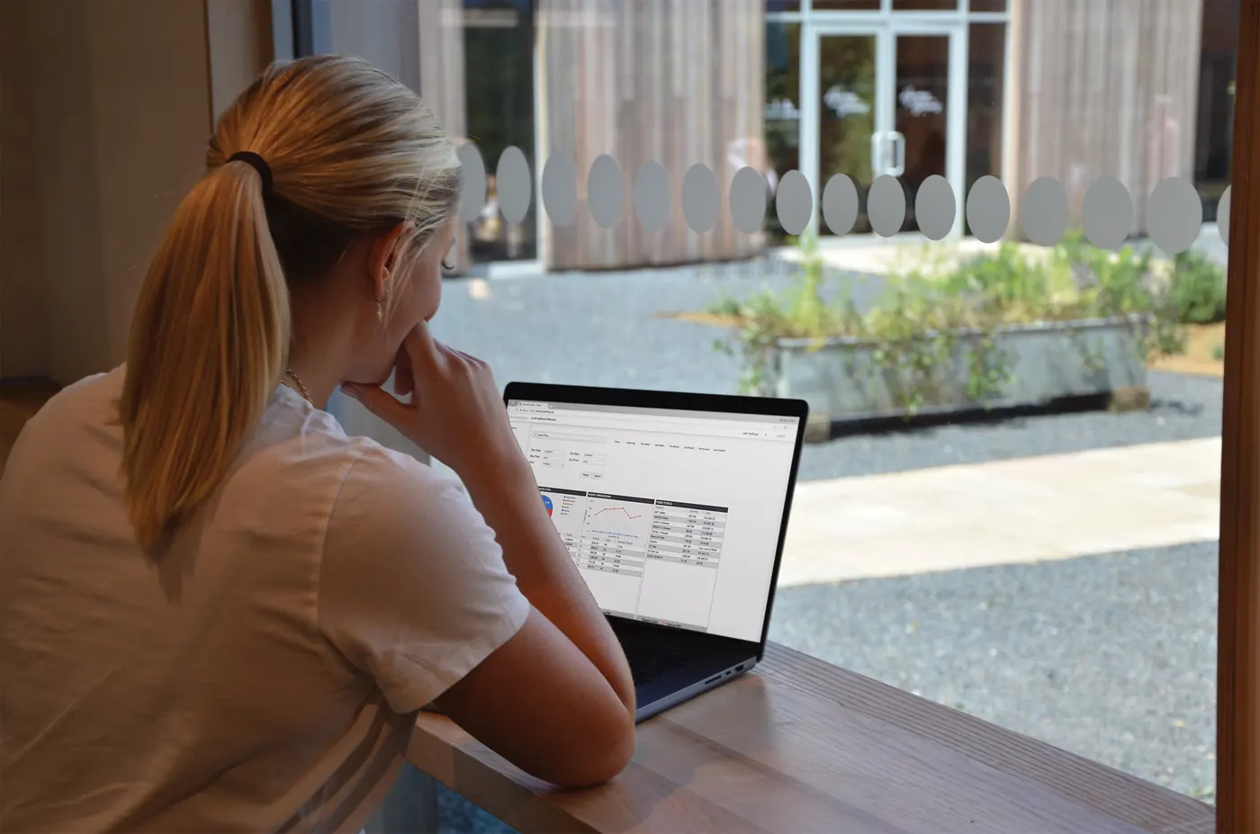 ICRTouch TouchOffice Web reports on a laptop in a café (image: ICRTouch)