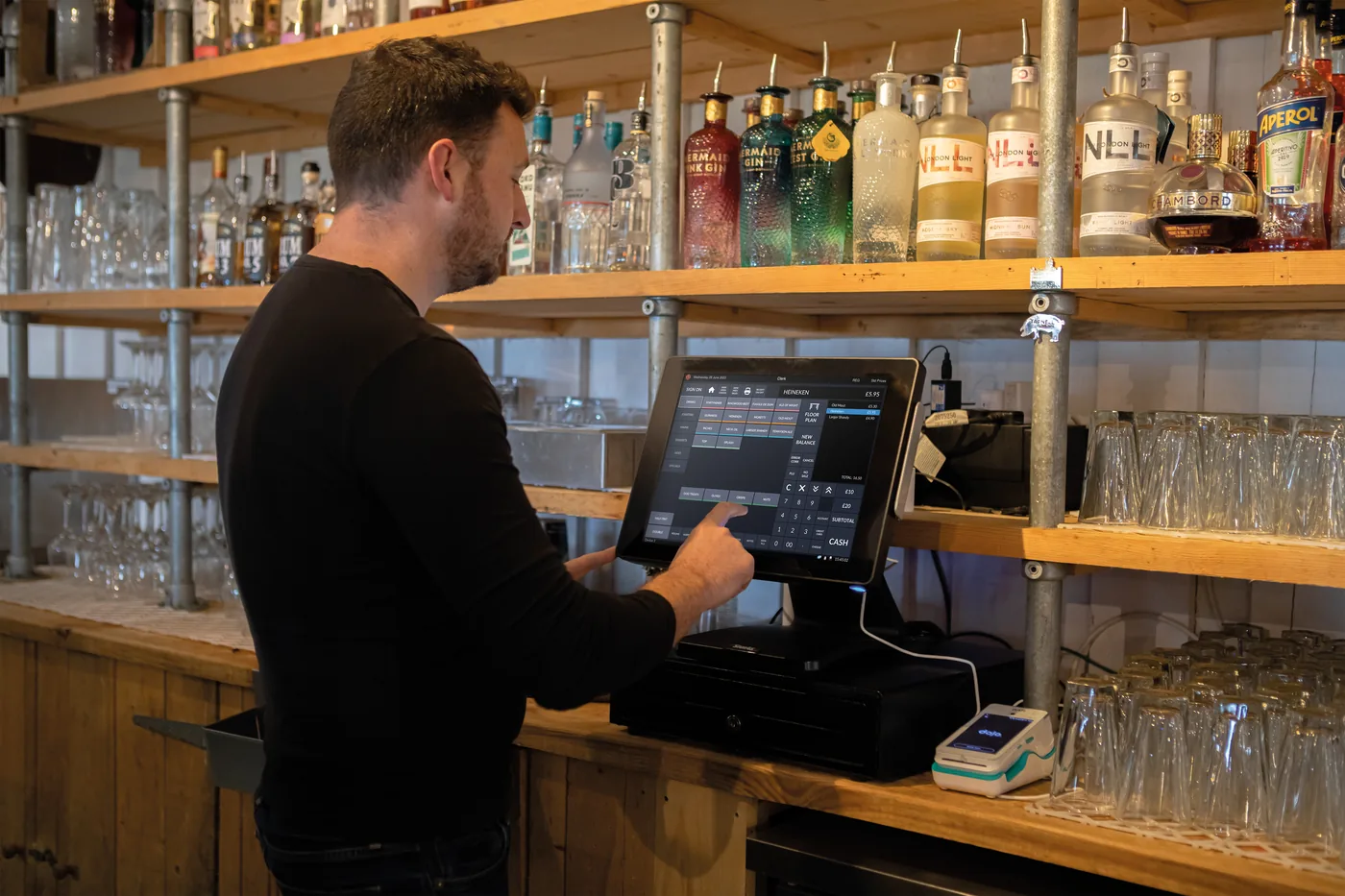 ICRTouch TouchPoint EPoS till in use behind a bar (image: ICRTouch)